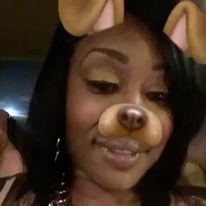 Meet your Posher, Angie